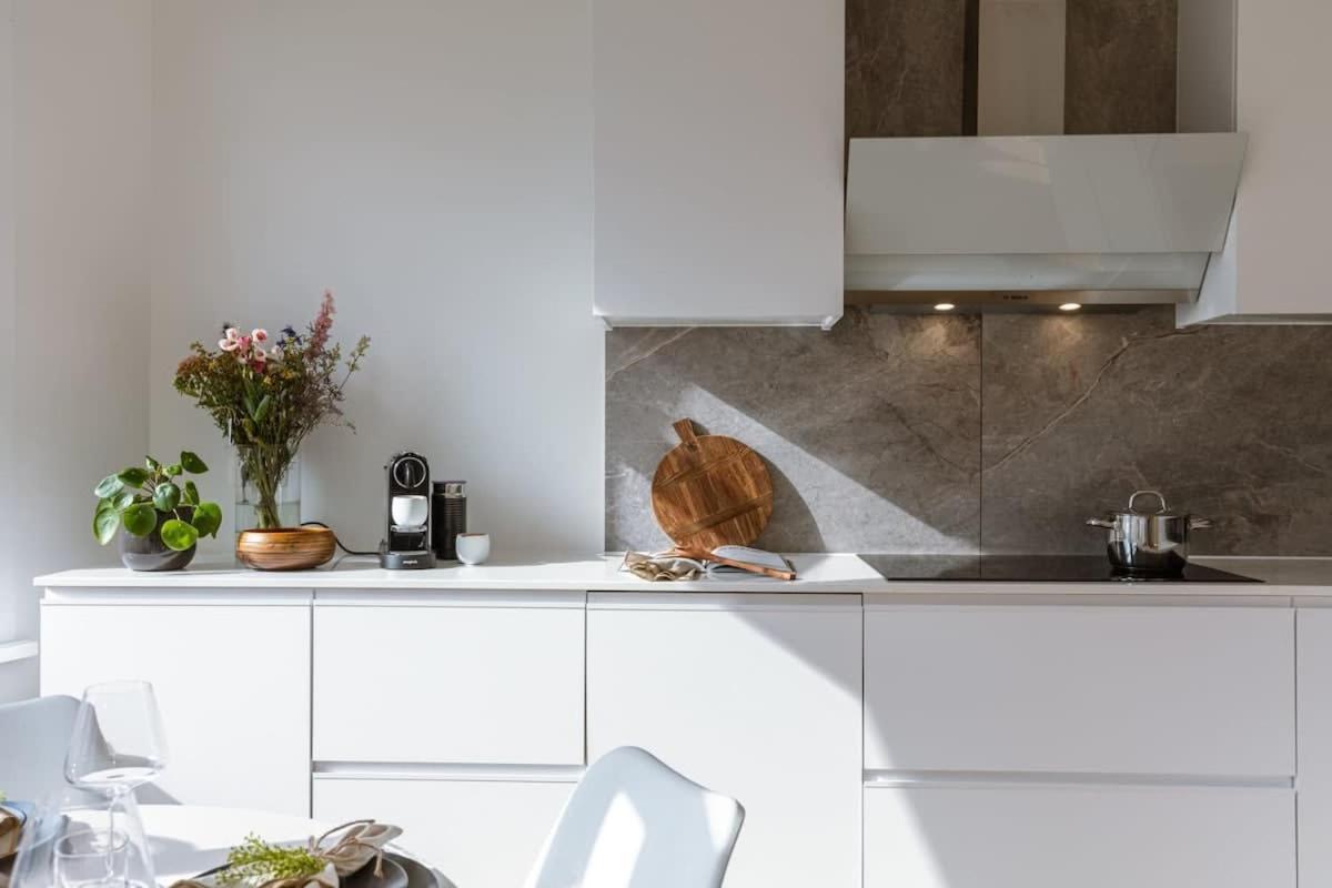 Huswell - Brand New Apartment Near The Beach Blankenberge Bagian luar foto
