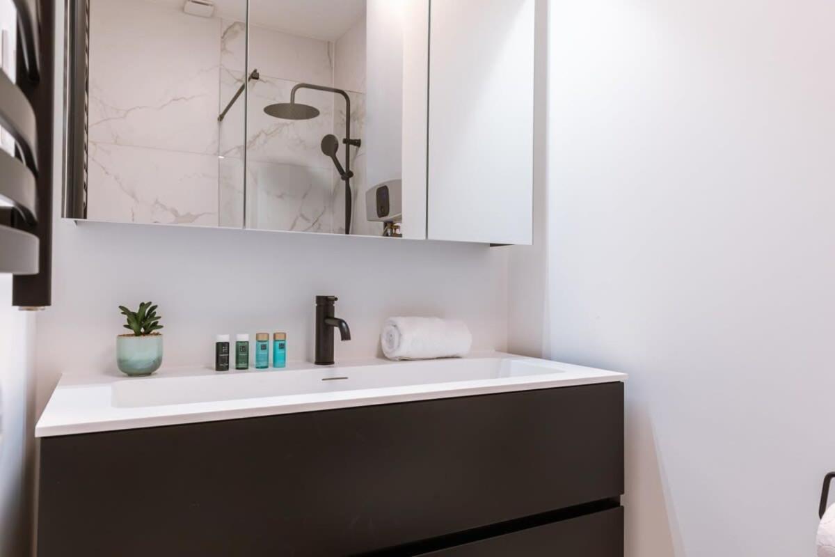 Huswell - Brand New Apartment Near The Beach Blankenberge Bagian luar foto