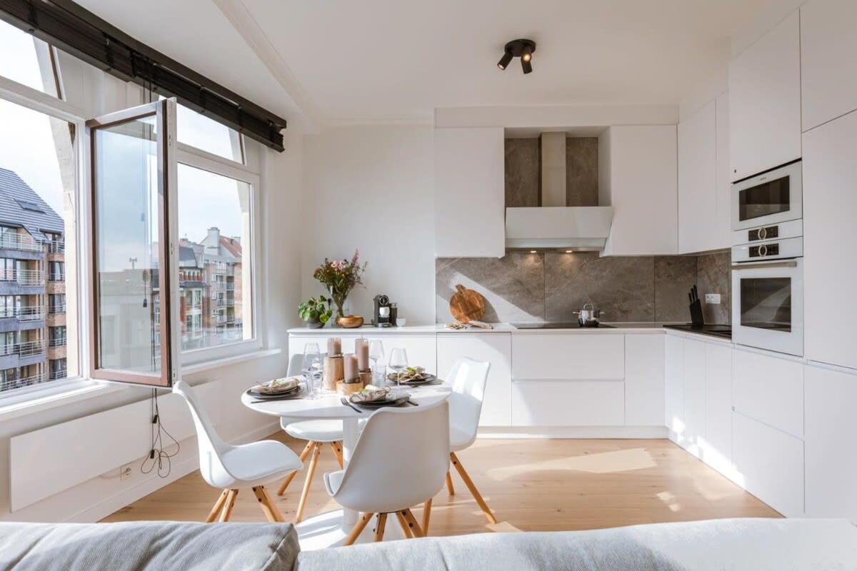 Huswell - Brand New Apartment Near The Beach Blankenberge Bagian luar foto